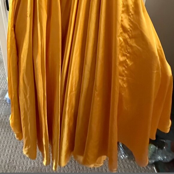 Mac Duggal BOW SWEETHEART STRAPLESS A LINE GOWN size 16 Marigold (67995) Dress - Picture 10 of 12